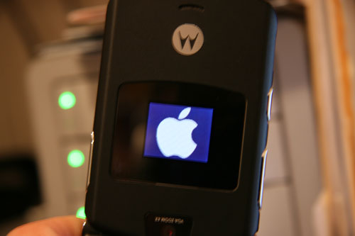 RAZR with OS X skin