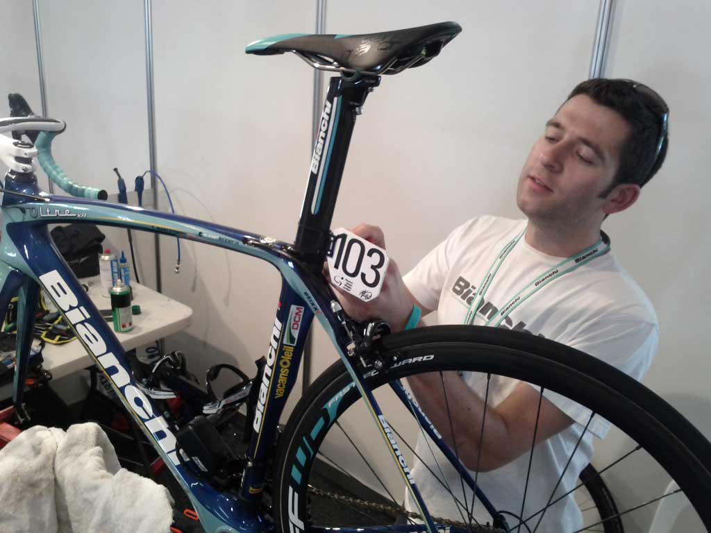 TDU 2013: Not the Vacansoleil-DCM Mechanic
