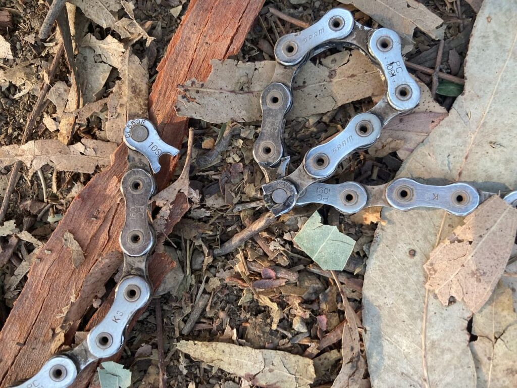 A broken SRAM RED chain