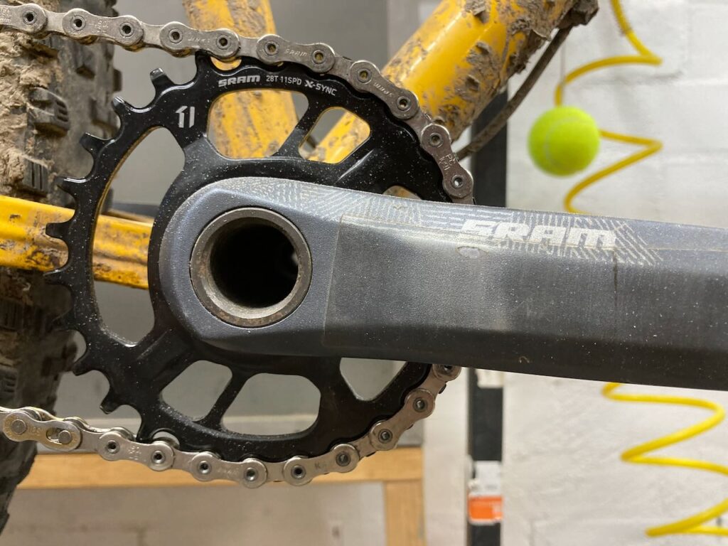 A SRAM S1400 Crank on a Yellow bike
